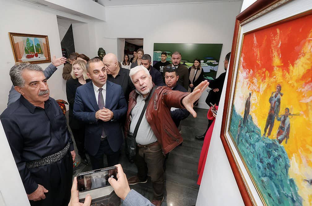 نمایشگاه «کردها: سنت‌ها و مدرنیته» در گالری هنر معاصر «تریپتیچ» در شهر مسکو برپا شد